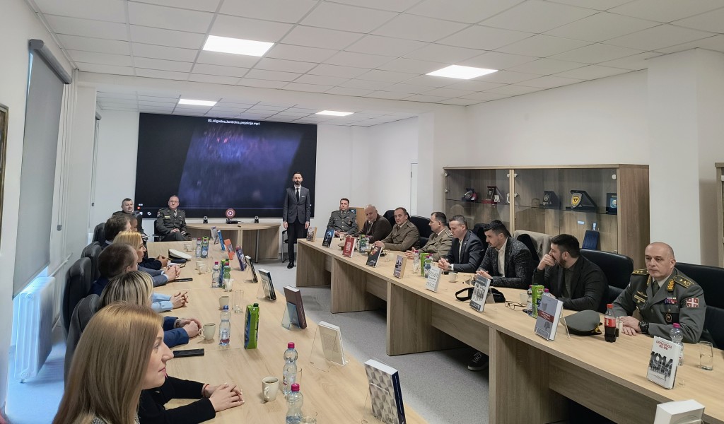 Слушаоци Високих студија безбедности и одбране у посети Институту