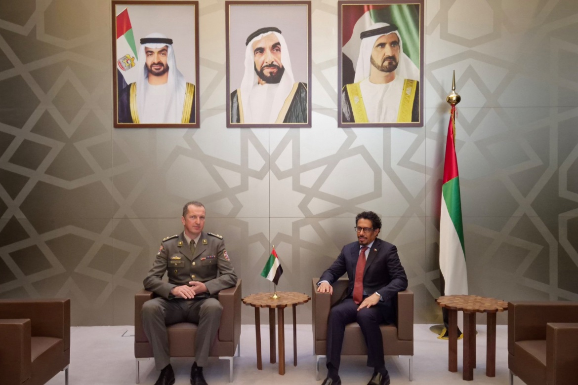 Predsednik UAE odlikovao polaznika 68. klase Generalštabnog usavršavanja potpukovnika Vladimira Tokalića, bivšeg vojnog atašea u Ambasadi Srbije u UAE